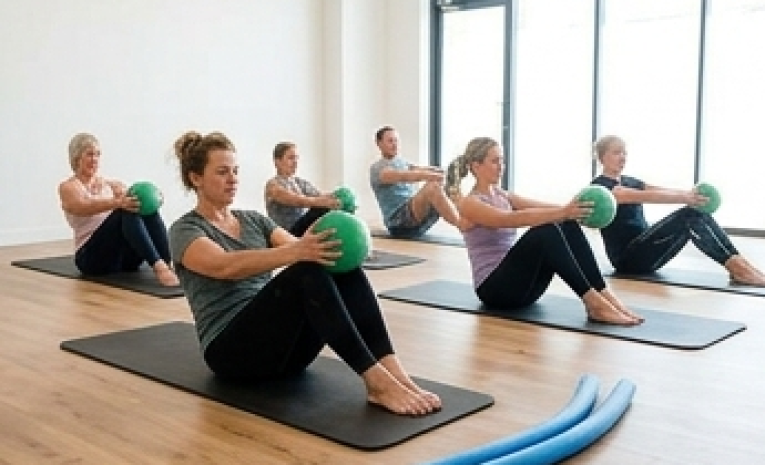 PILATES - NIVEAU 2-3 (YOGA GARUDA) - 1ER SEMESTRE (JEUDI 12H30)